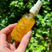 White Tea & Berries Crystal-Infused Home and Body Spray – Sage + Quartz Energy Mist for Cleansing & Aura Protection