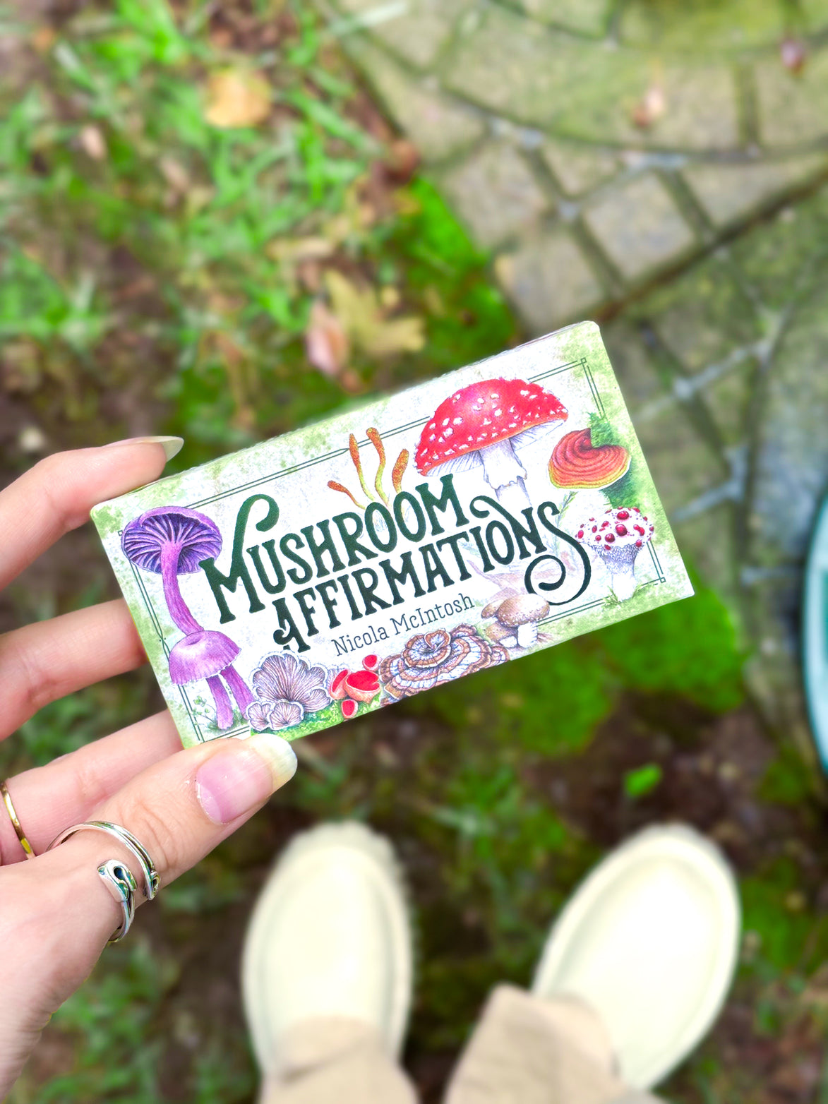 🍄 Affirmation cards for woman - Embrace Fungi Wisdom with the Mushroom Affirmation Deck - 40 Affirmation cards