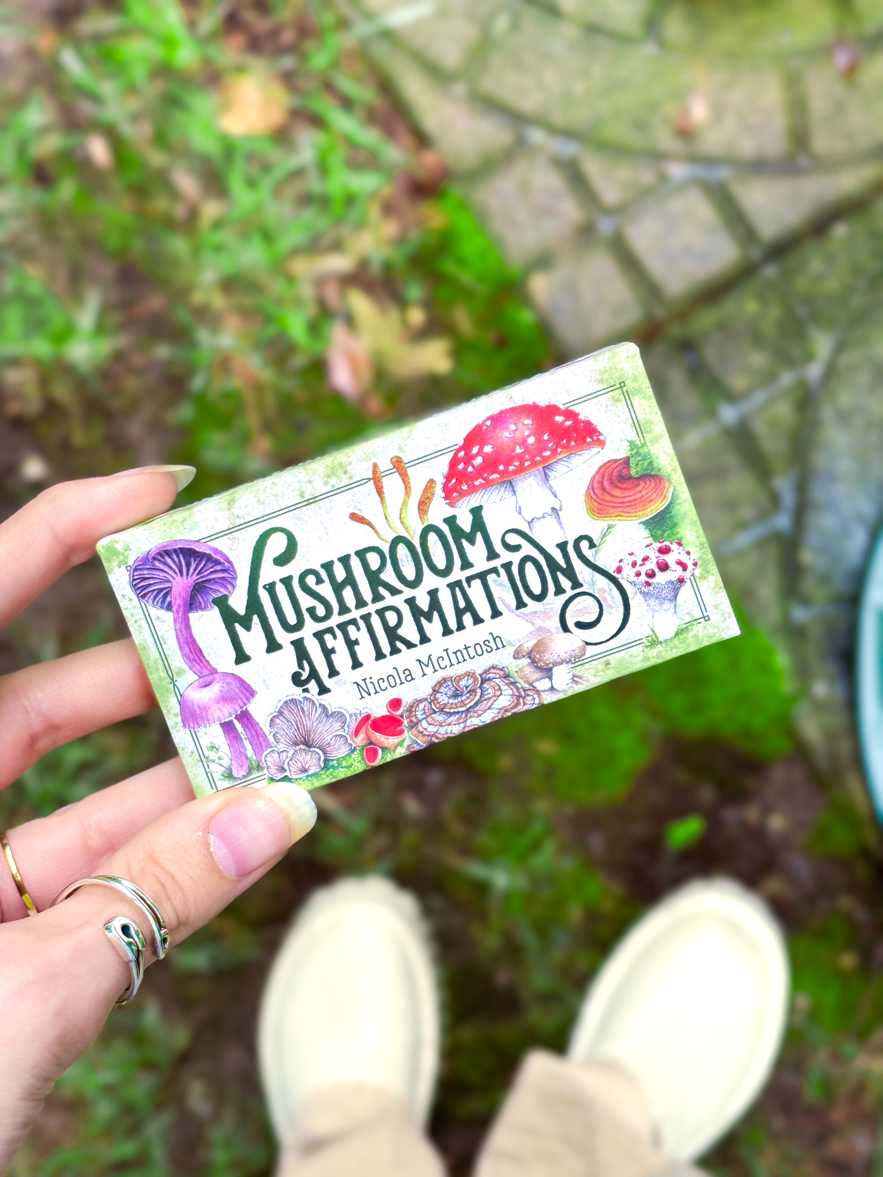 🍄 Affirmation cards for woman - Embrace Fungi Wisdom with the Mushroom Affirmation Deck - 40 Affirmation cards