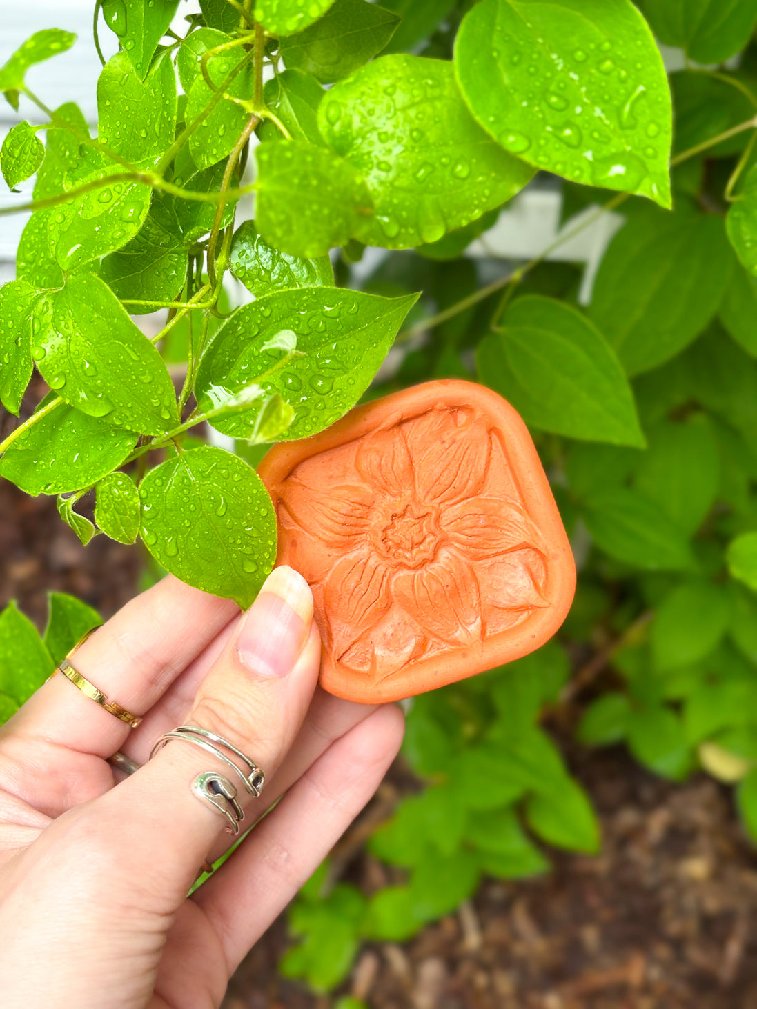 🌿 Breathe in Nature with the Handmade Ceramic Scents Essential Oil Diffuser