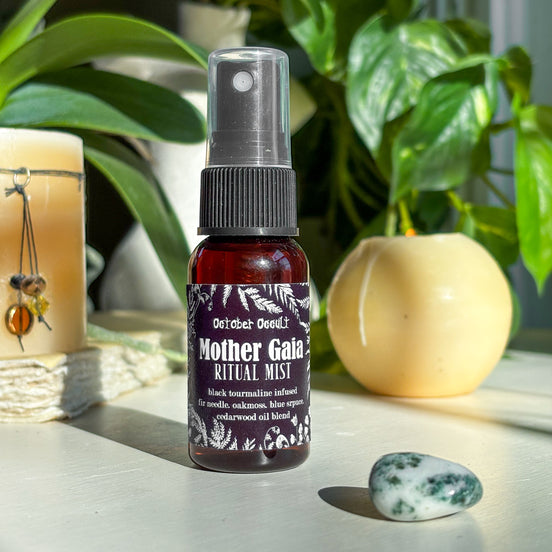 Black Tourmaline Infused Body Mist - Fir needle - Oakmoss - Blue Spruce - Cedarwood oils