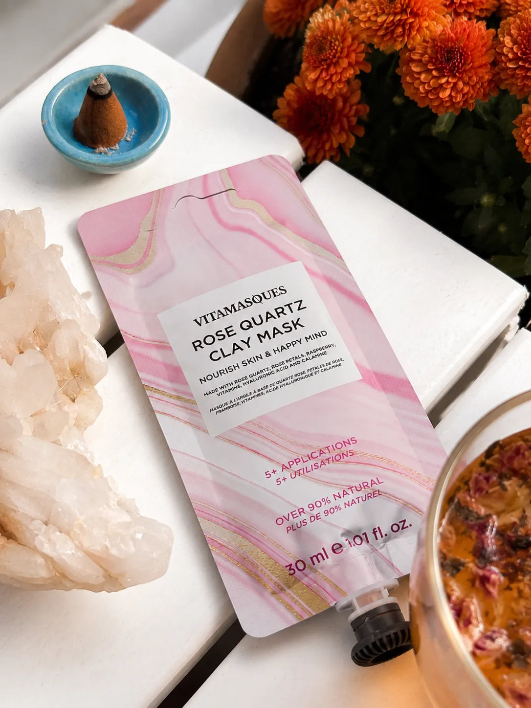 Vegan clay face mask with rose quartz, raspberry extract, and vitamins C and E