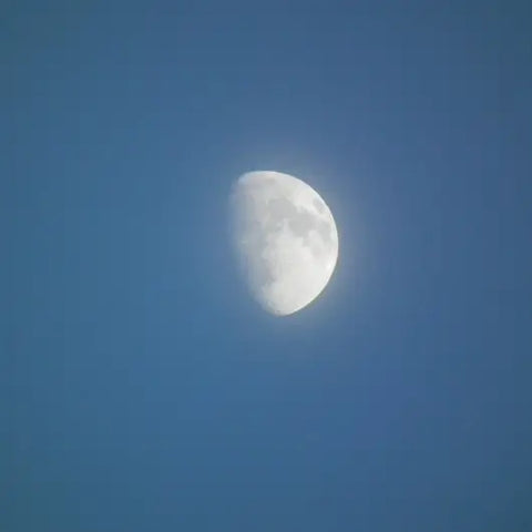 How to Manifest with the Moon by Goddess Provisions