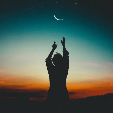 How to Manifest with the Moon