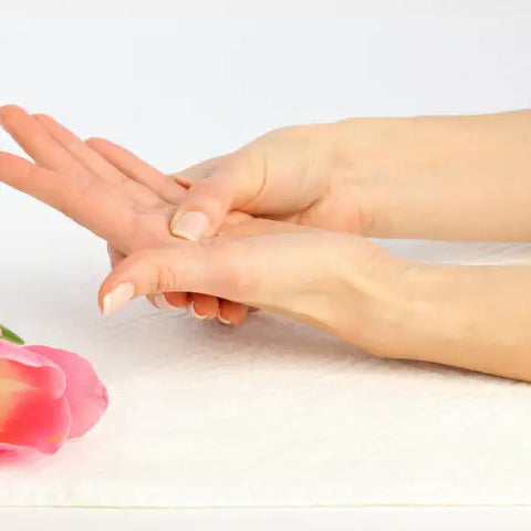 Three Energetic Practices for Heart Healing by Goddess Provisions